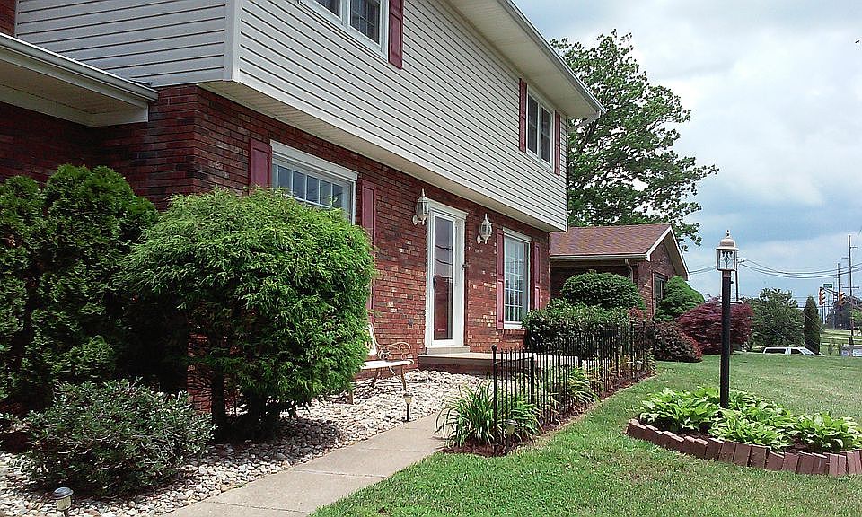 1st image of 8022 Outer Lincoln Ave