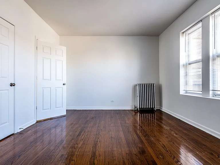 7409 S Yates — Photo 14