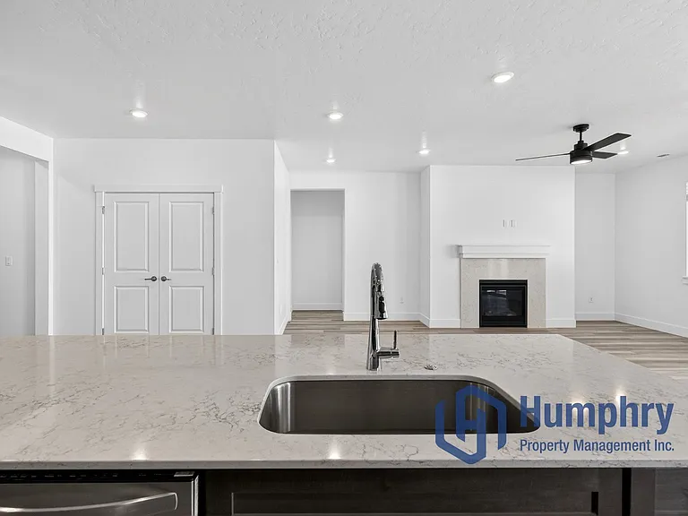 4612 W Wapoot St — Photo 12