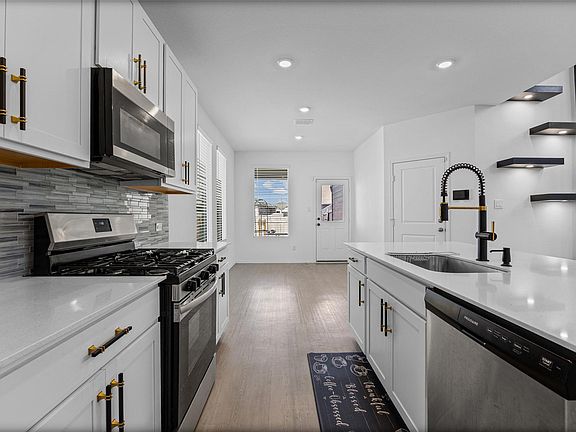 5th image of 17911 Prairie Falcon Way #6