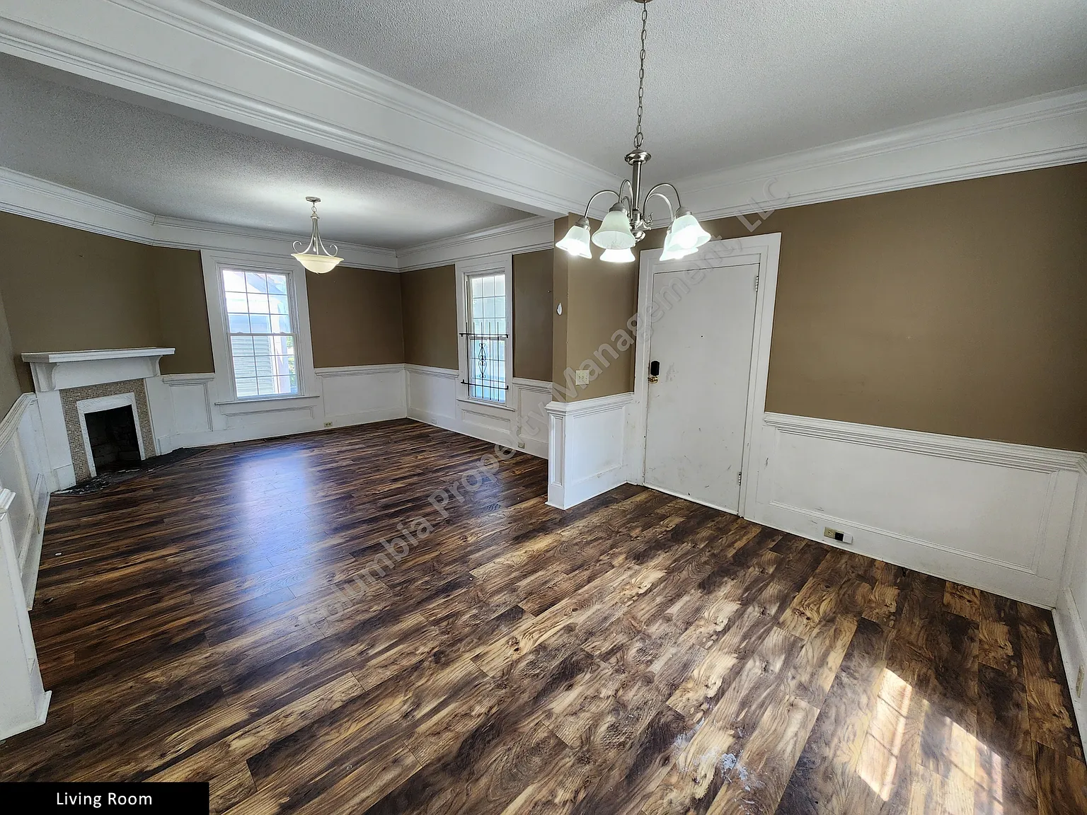 3 bed, 1190 sqft, $1,975 — Photo 2