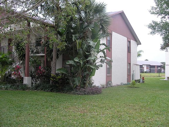 3rd image of 3101 SE Aster Ln APT 1904