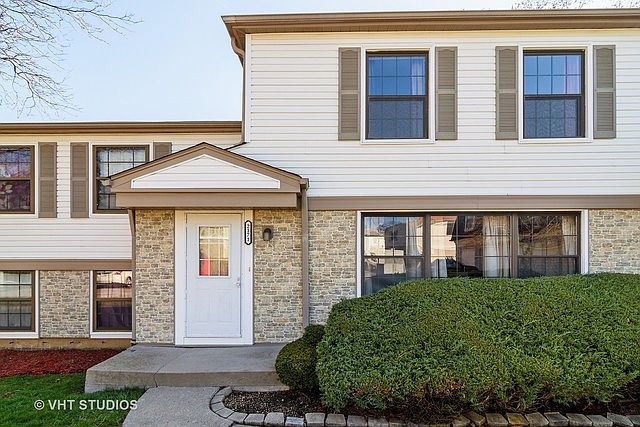 1st image of 2171 N Oakbrook Cir #0