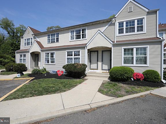 2nd image of 111 E Beechwood Ave APT 5