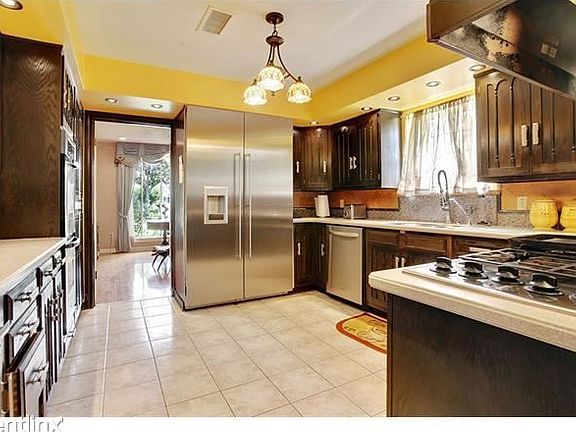 4th image of 7 Grand Teton Ct
