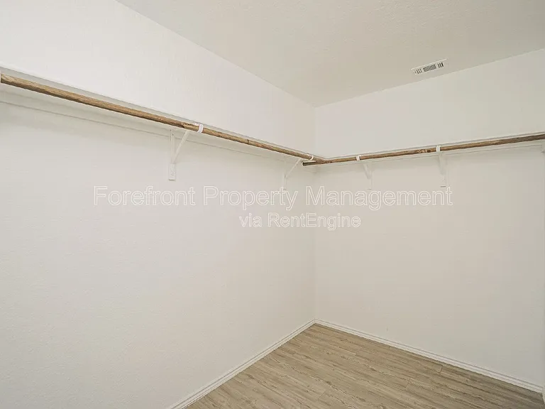 4110 Cross Current — Photo 11
