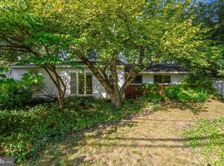 8006 Russell Rd, Alexandria, VA 22309