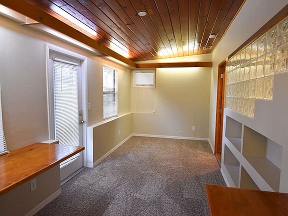5th image of 104 W Coleman Cir