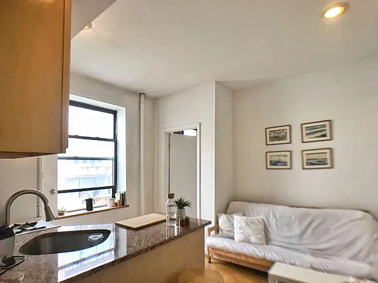 Rented by Union Square Property Management | media 6