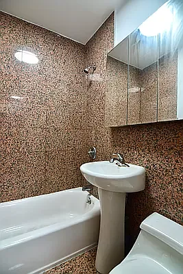 Rented by Bond New York | media 9