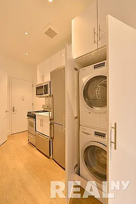 Rented by REAL New York | media 20