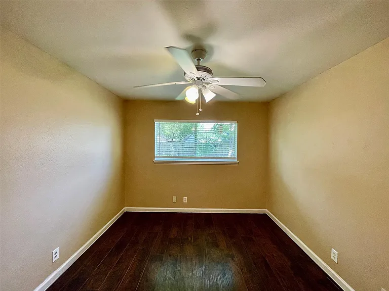 5375 Little John Ln — Photo 16