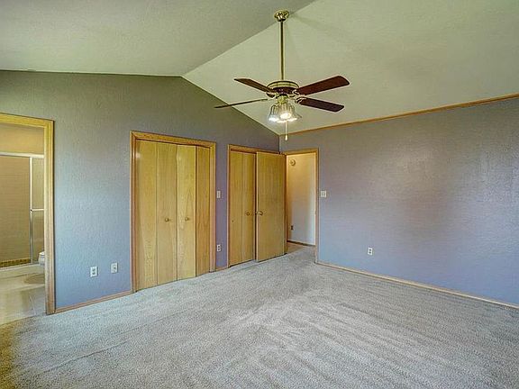 4th image of 4301 SW Wendy Dr