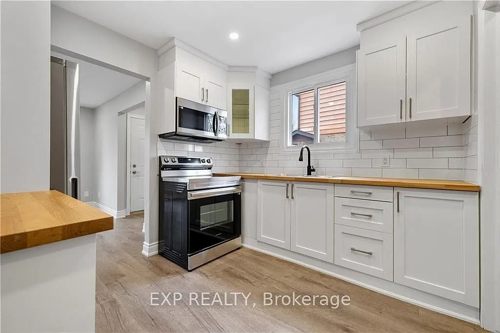 Building Photo - 8059 Aintree Dr #UPPER