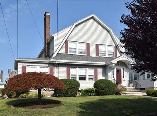147 Grace St, Cranston, RI 02910