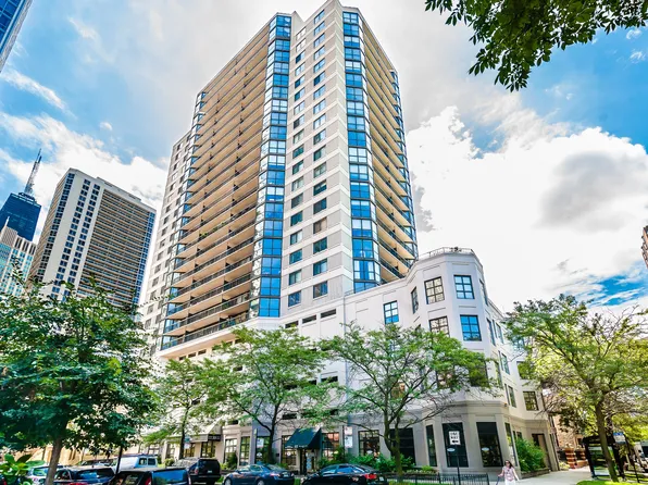 33 W Delaware Pl, Chicago, IL