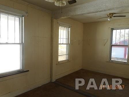 5th image of 2004 N Missouri Ave