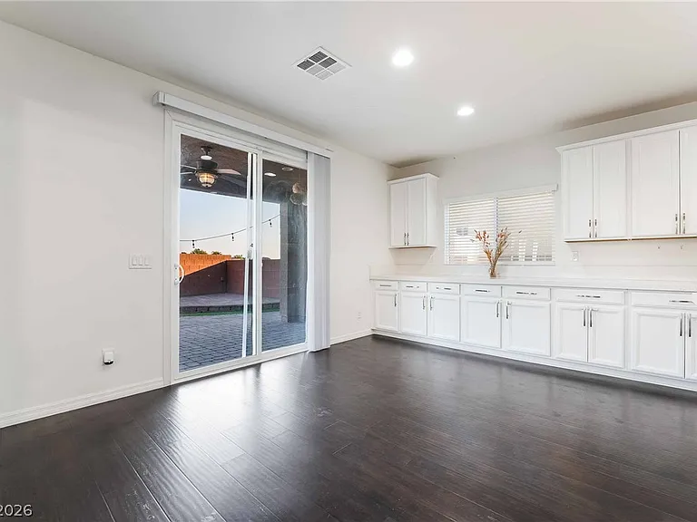 6462 Estrella Hills Ave — Photo 6