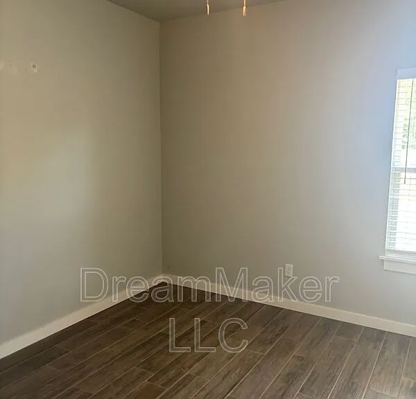 5381 Red Maple Ave — Photo 12