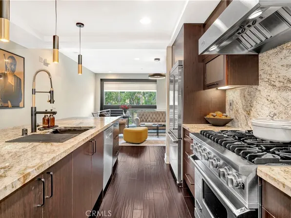 810 Rockefeller, Irvine, CA 92612