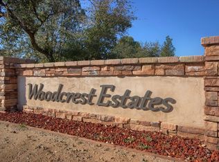 8 Timberwood Ln, Oakhurst, CA 93644