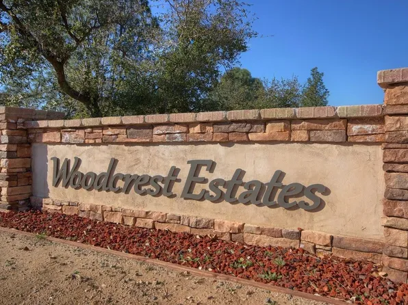 8 Timberwood Ln, Oakhurst, CA 93644