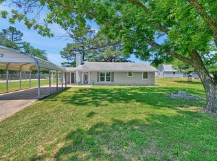 627 Coe Rd, Denison, TX 75021