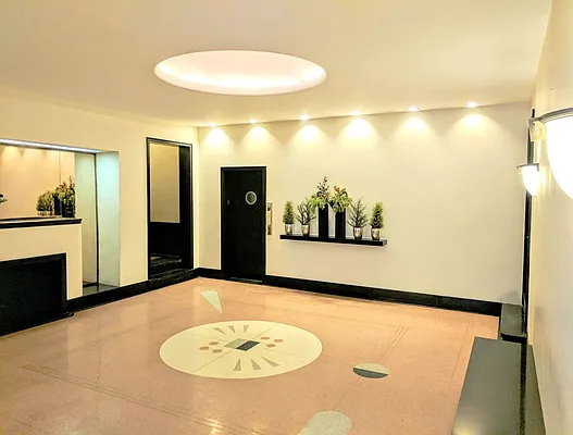 Sold by Corcoran | media 24