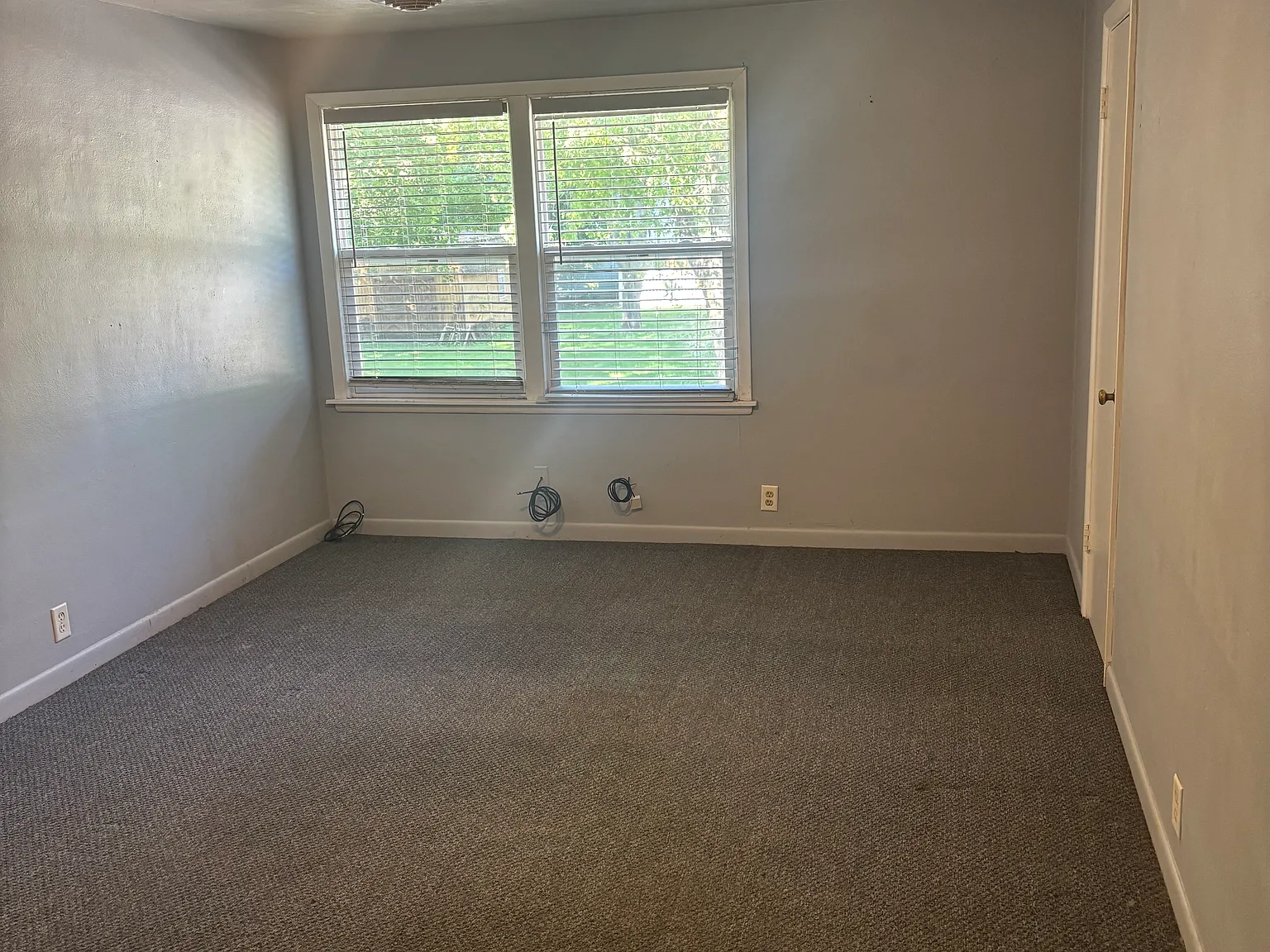 2 bed, 700 sqft, $725 — Photo 2