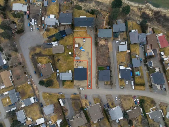 3277 Schubert Rd, Kamloops, BC V2B 6Y4