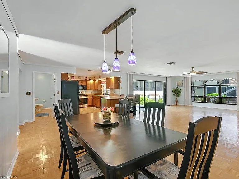 851 Perrine Ct — Photo 5