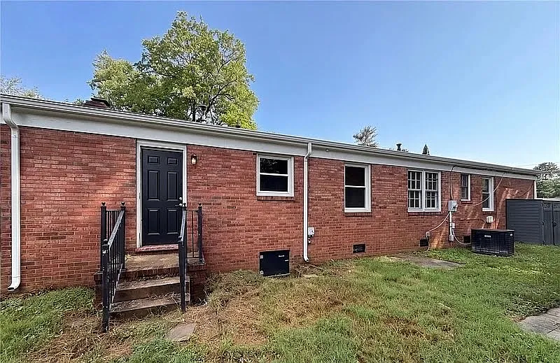2 bed, 1534 sqft, $2,100 — Photo 1