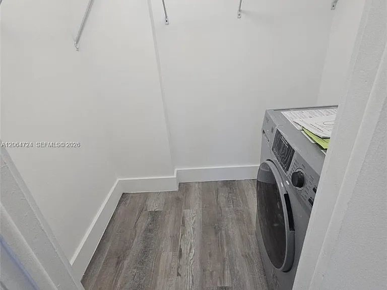 8101 Crespi Blvd #403 — Photo 13