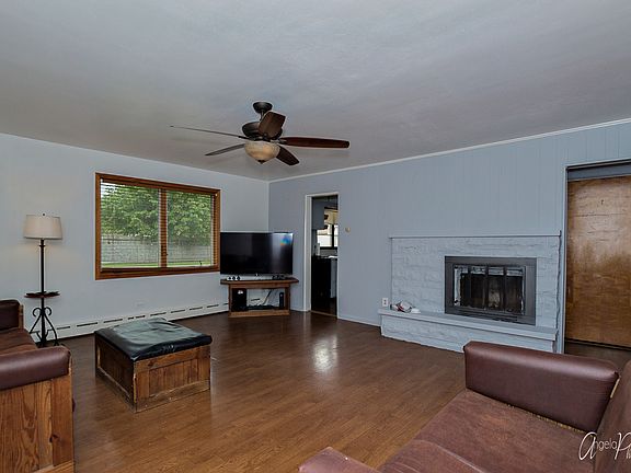 2nd image of 1615 N Channel Dr