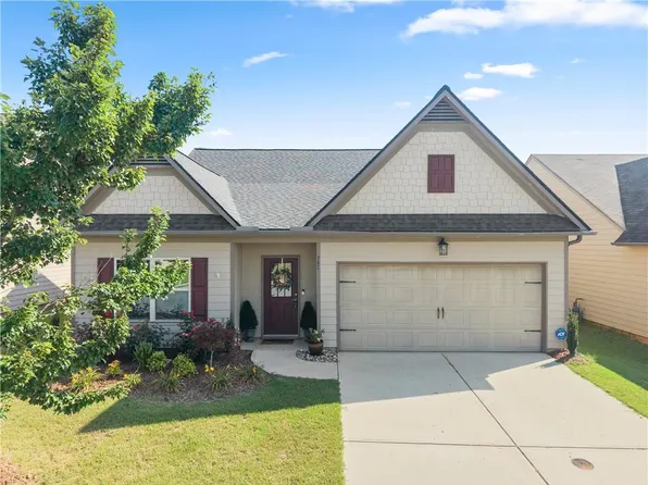 740 Independence Ave, Pendergrass, GA 30567