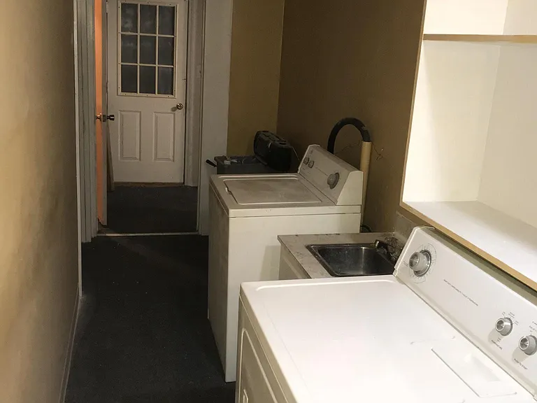 1609 W Raleigh Blvd — Photo 2