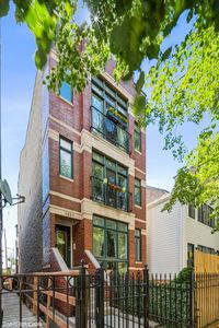 (Undisclosed Address), Chicago, IL, 60608