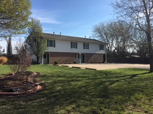 606 Plaza Blvd, Hesston, KS 67062