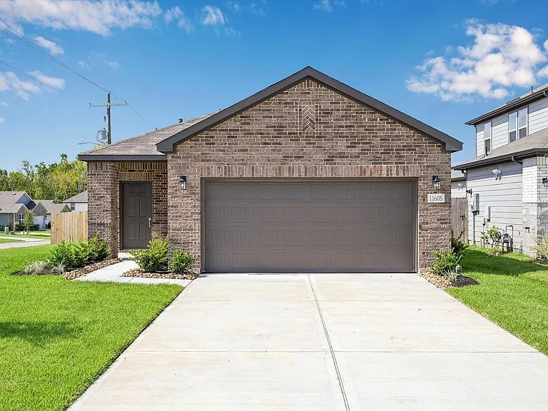 11605 Whirlaway Dr — Photo 1