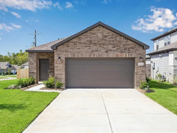 11605 Whirlaway Dr, Willis, TX 77318