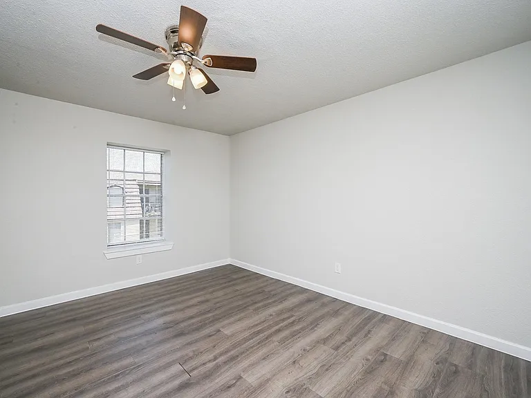 1518 East Ave #104 — Photo 27