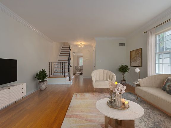 3rd image of 20 Kraft Ave