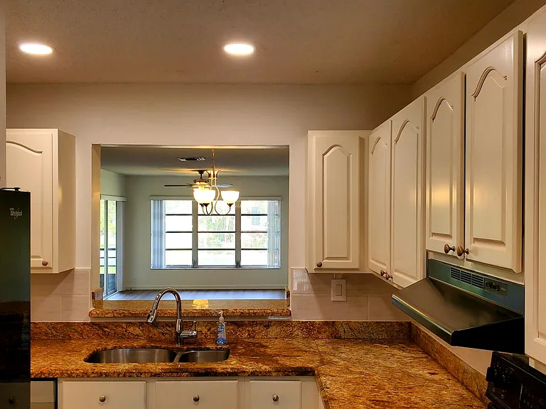 5890 Sugar Palm Ct #F — Photo 9