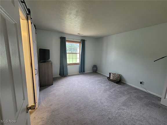 5th image of 6732 Farmingdale Ln