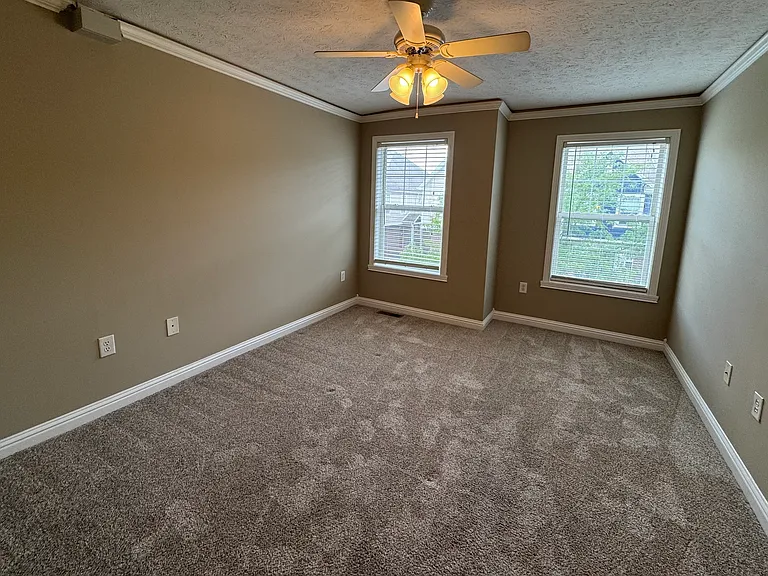 1475 Autumn Oak St — Photo 8