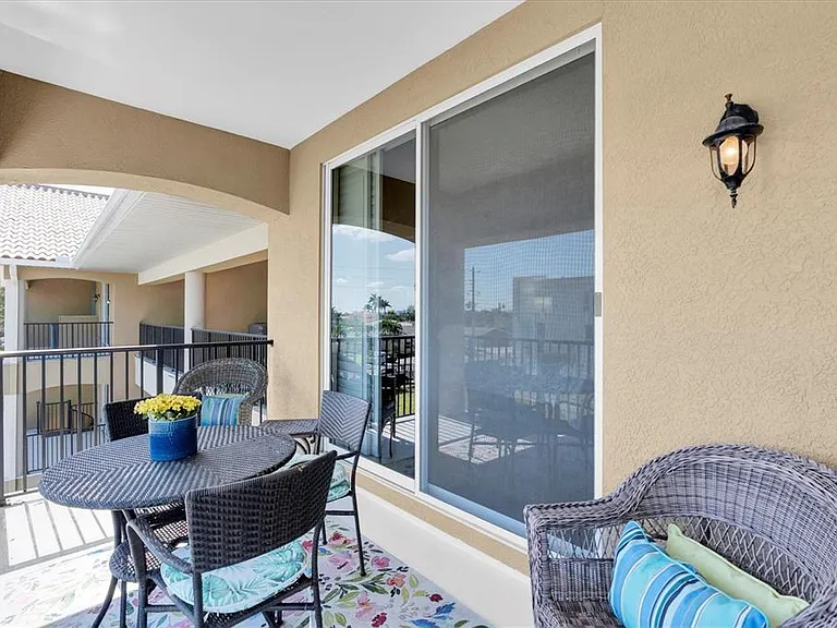 300 Capri Blvd #6 — Photo 30