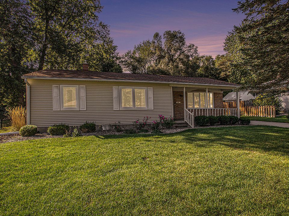 1st image of 210 Briarhill Dr