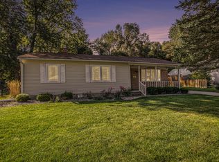 210 Briarhill Dr, Battle Creek, MI 49015