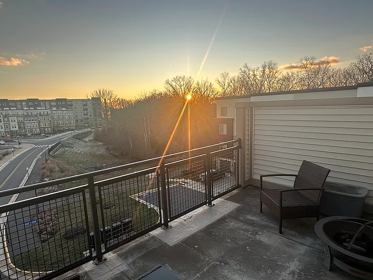 14566 Lake Vista Dr — Photo 25