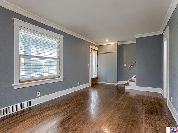 3rd image of 829 Turner Blvd